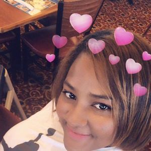 Meet your Posher, Carolina